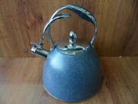 BKS641 Чайник металлический 3 л